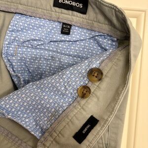 34x34 Men’s Bonobos Summer Weight Chinos - Light Grey Tailored 34/34